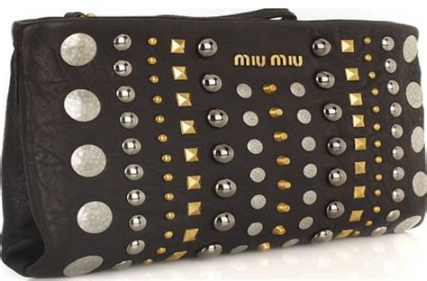 miu miu stud clutch